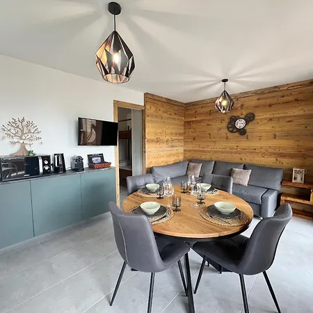 Apartment Les Gets: Cosy, Garage Prive, Wi-fi, Linge Inclus *